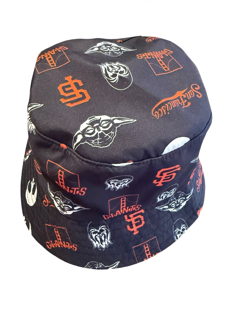 SF Giants Star Wars Bucket Hat 2025 Oracle Park SGA Yoda Chewbacca MLB NWOT